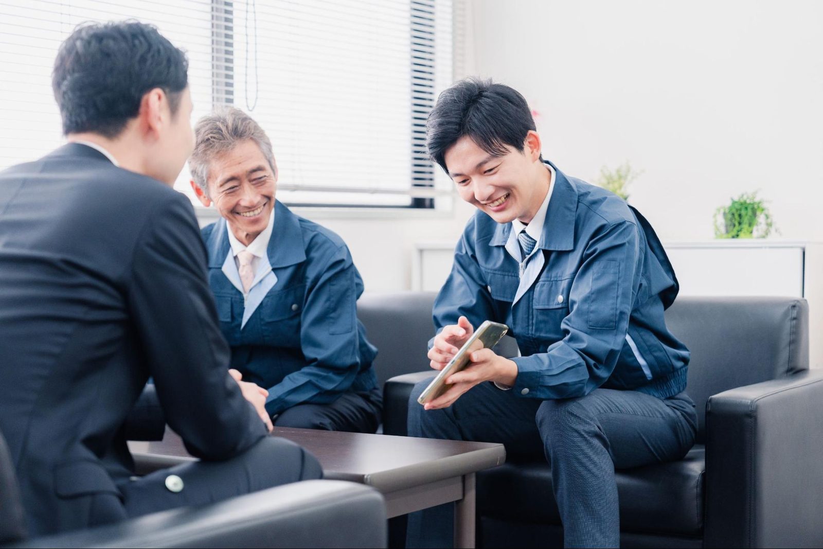 お客様との打ち合わせ